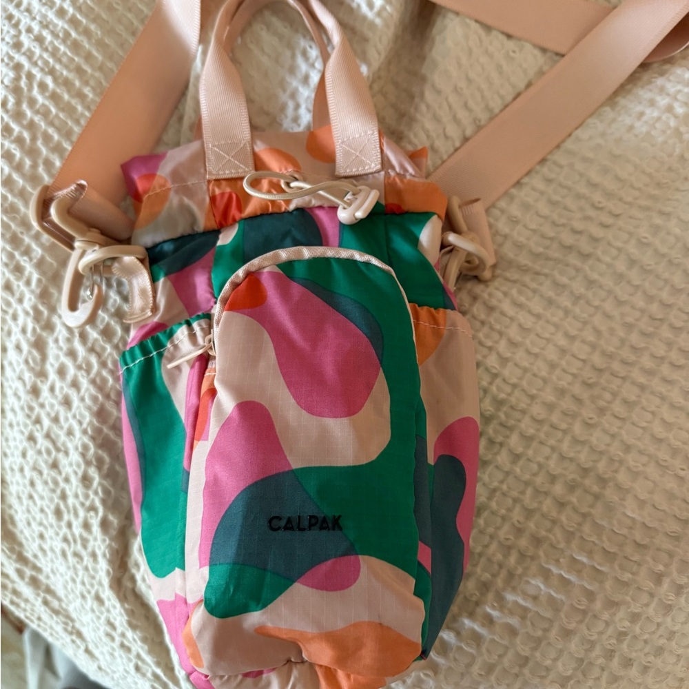 CALPAK water bottle holder